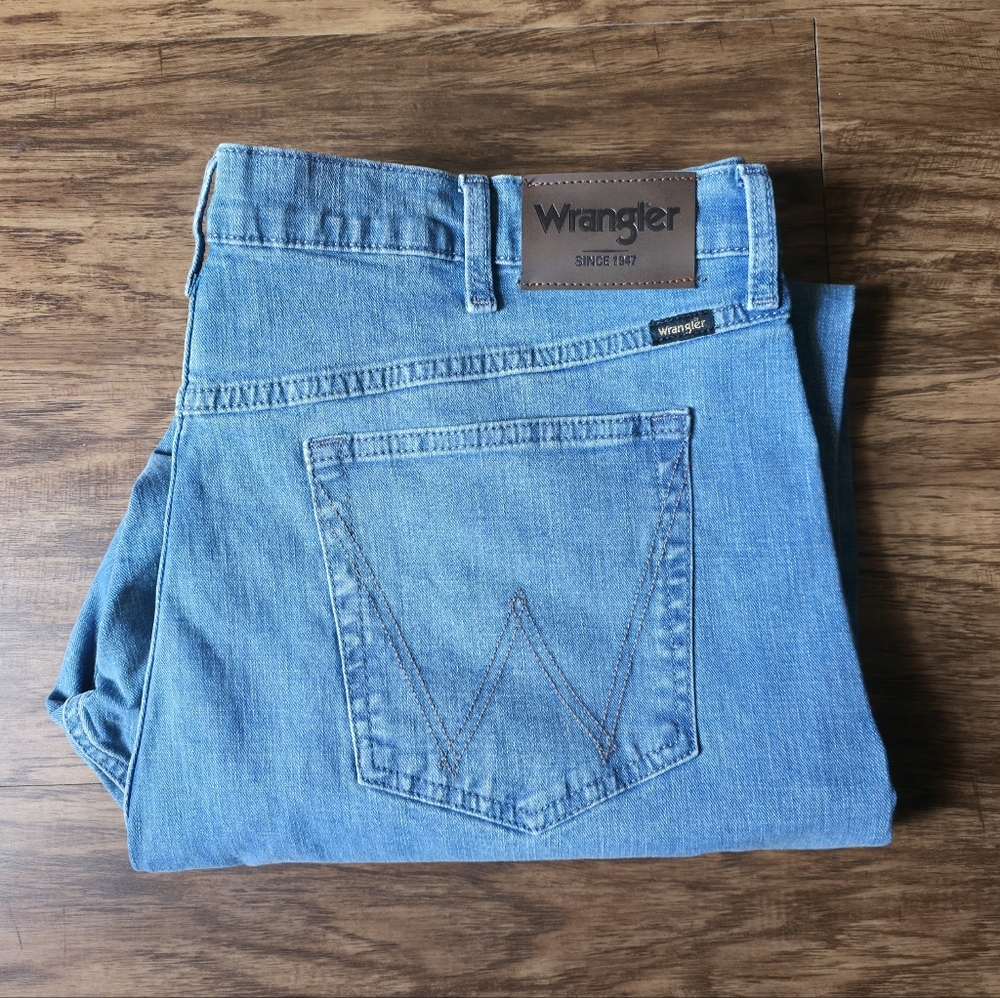Wrangler Men's Athletic Fit jeans